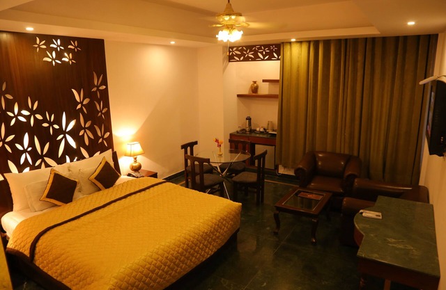 Magsons Resorts VISITA TAJ MAHAL Paquete para 2pax