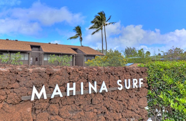 Mahina Surf