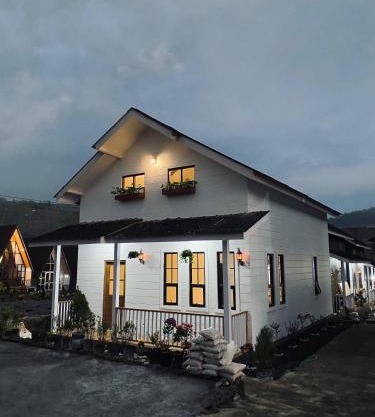 Mahkota Swiss Villa Dieng