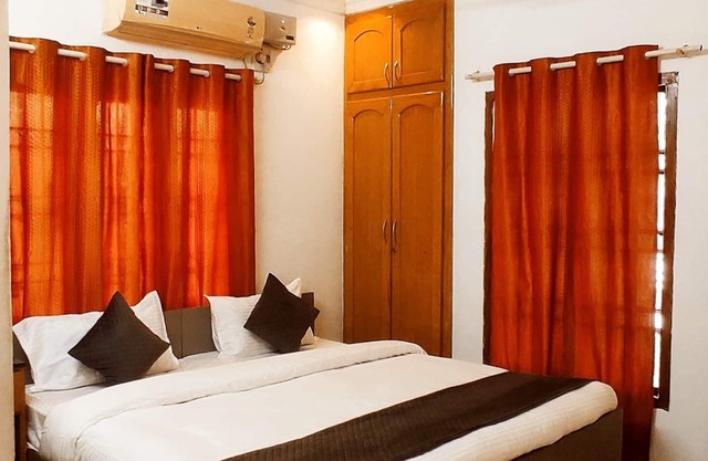 Mahuri Home Stay