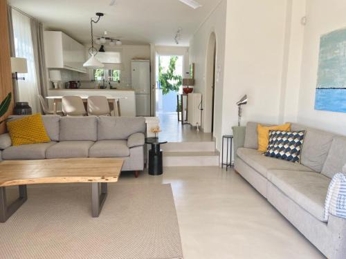 Maia beach house