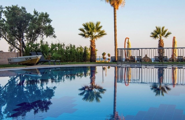 Maia Luxury Beach Hotel & Spa