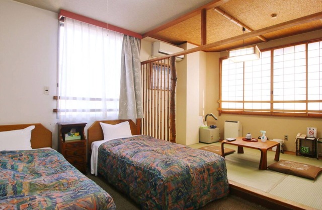 Main building JapaneseWestern style family room / Fukushima Fukushima