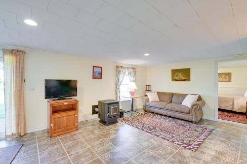 Maine Retreat with Ocean Views, Walk to Downtown!