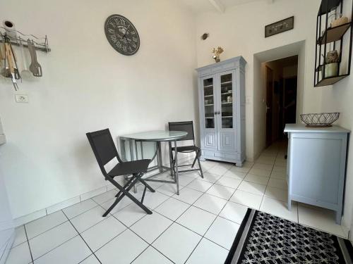 Maison 3 pièces Oléron 4 couchages La Brée Les Bains LBO000-051