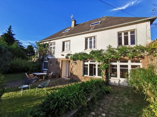 Maison 8 pers jardin centre ville 15 min de plages