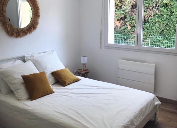 Maison avec jardin, proche centre ville de l'Isle-sur-la-Sorgue