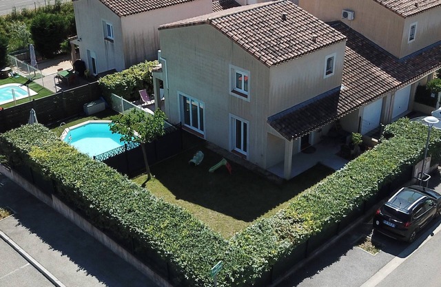 Maison Avec Piscine, Idéale Famille Avec Enfants