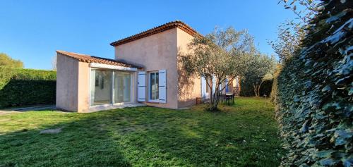 Maison calme et rénovée "Oléa Provence" à 20mn d'Aix-en-Provence et Gare TGV