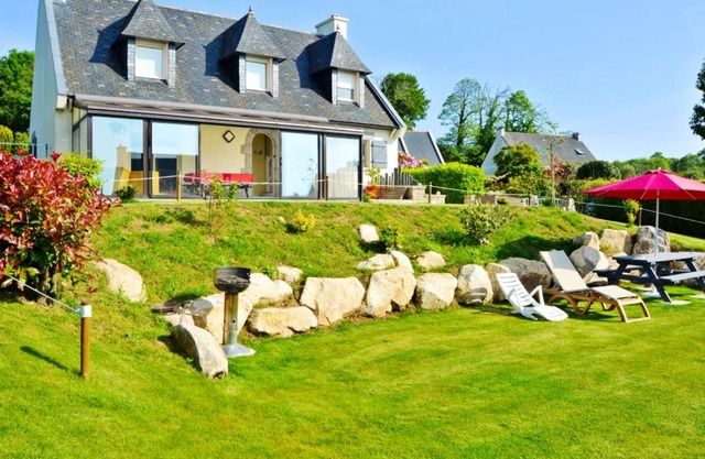 Maison charmante à Plomelin avec jardin.