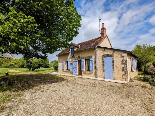 Maison Charmante avec Étang Privé au Cœur du Berry - FR-1-591-86