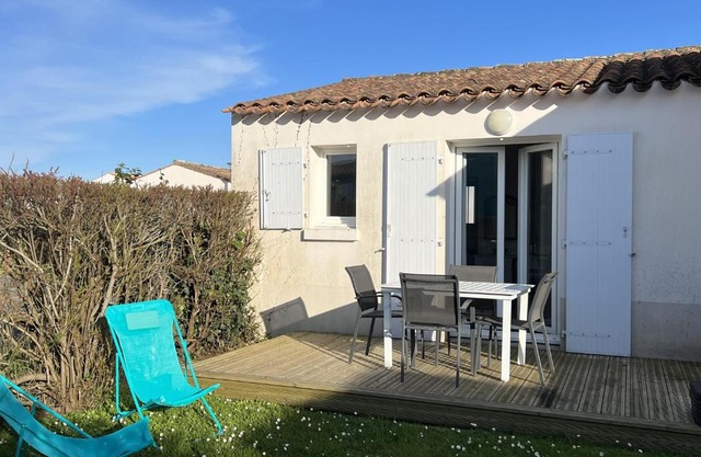 Maison cosy avec piscine partagée