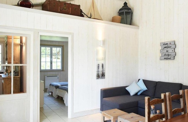 Maison cosy près du centre des Portes-en-Ré, 2 chambres, forfait ménage inclus - FR-1-434-73