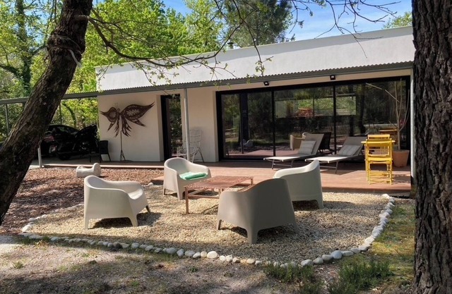Maison D'architecte en Communion Avec la Nature, à 5 Minutes des Plages