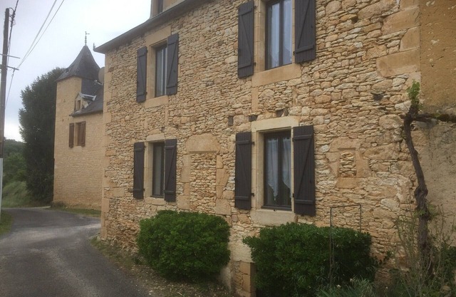 Maison Dans Hameau Pittoresque Très Calme