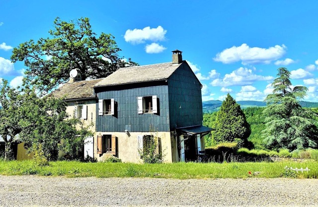 Maison de Charme en Pleine Campagne à 10 mn du Village et du lac