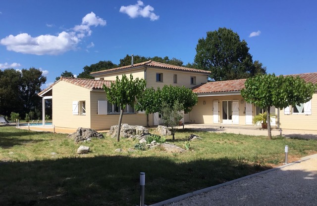Maison de Vacances Avec Piscine Proche du Village des Vans au Cœur des Cévennes