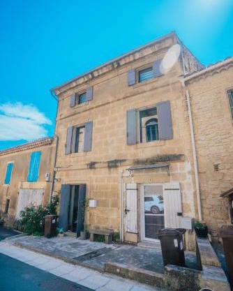Maison de village atypique à 5min du Pont du Gard