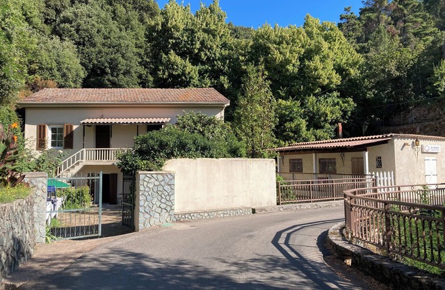 Maison du Pont - Large family home between mountains, river and sea.