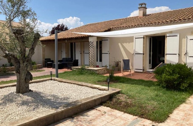 Maison familiale à Uchaud chez Gaëlle et Fred