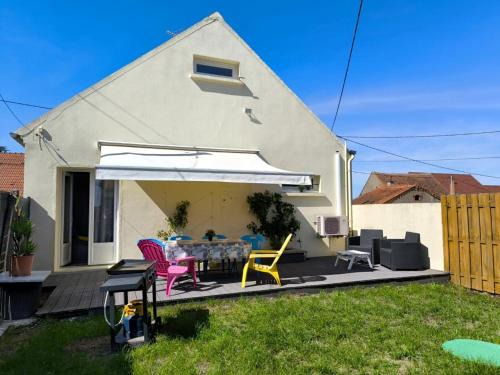Maison familiale au cœur de l'Allier avec jardin clos, parking et climatisation - FR-1-489-588