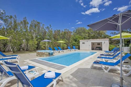 Maison familiale avec piscine à Pietracorbara