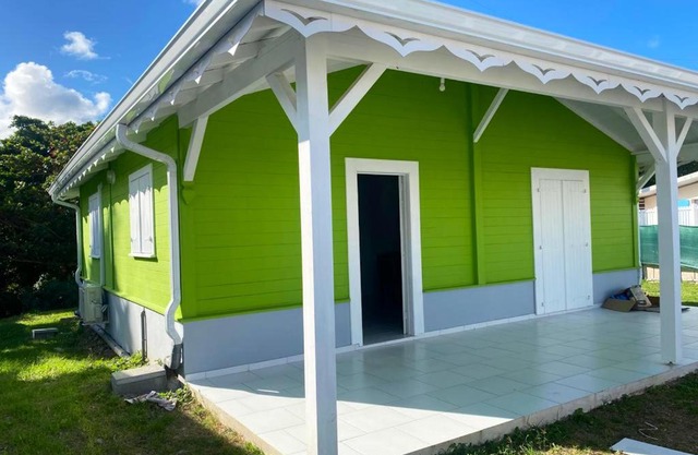 Maison familiale avec jardin au Vauclin, proche de la mer