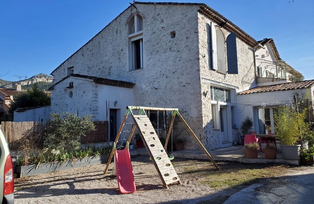 Maison Familiale, Pour 8 Voire 10 Personnes en Provence, Cachet de L'ancien