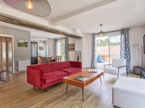 Maison de Charme à Merville-Franceville-Plage, 10 Pers, Proche Mer, Grande Terrasse et Studio Indépendant - FR-1-788-27