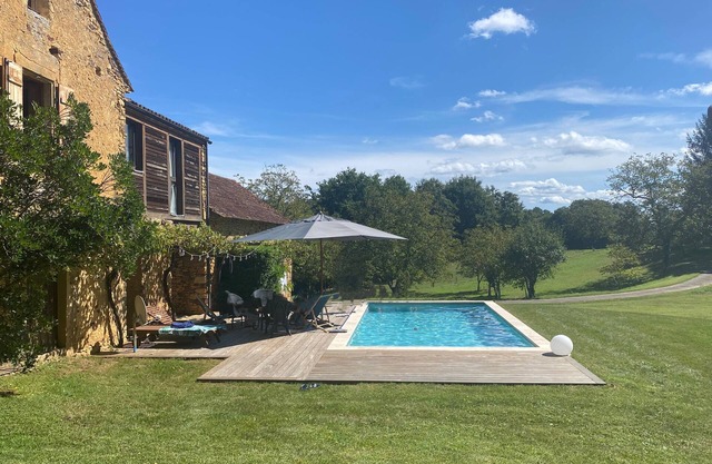 Maison de Bertrand - fabulous stone house with private pool and huge garden