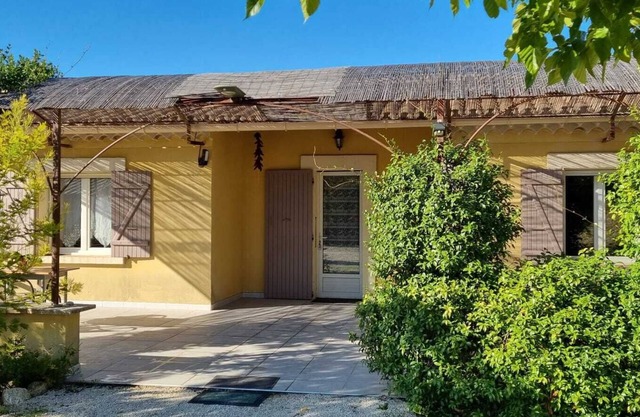 Maison de Campagne Avec Piscine Privée!