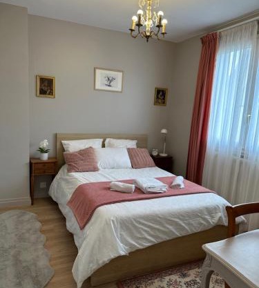 Maison Grand Paris avec jardin et parking privé proche RER B et M14