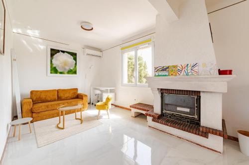 Maison indépendante 52 m2, clim, wifi et jardin
