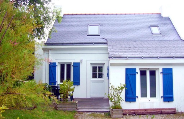 Maison indépendante 2 chambres avec jardin, proche plage et centre, calme, animaux acceptés - FR-1-418-120