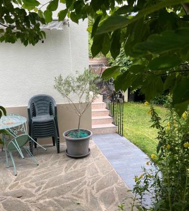 Maison Indépendante CHELLES , Paris Disney Proche JO 2024 Vaires sur Marne est a 10 minutes de Chelles des épreuves Olympique de canoé kayac 2 chambres