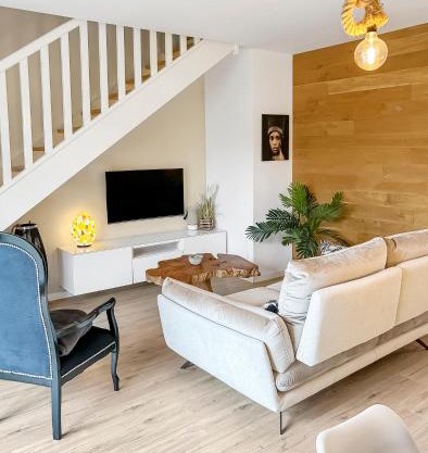 Maison lumineuse, terrasse, à 10 min des plages