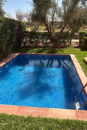 Maison mitoyenne avec piscine