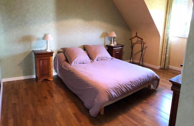 Maison moderne néo-bretonne proche de la côte