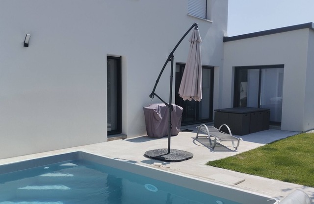Maison Neuve Avec Piscine