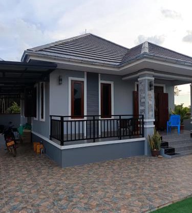 Maison neuve et moderne à Vientiane