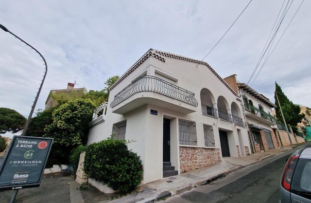 maison PING ,en face des arènes