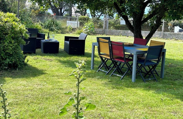 Maison Pour 6 Personnes, 150 m de la Mer, 4mn à Pied du Port de Pors Poulhan