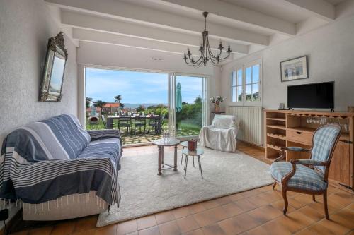Maison pour 8, vue mer, 400m de la plage