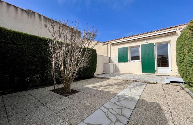 Maison rénovée à 350m de la plage avec cour, terrasse et parking, Dolus-d'Oléron - FR-1-246A-236