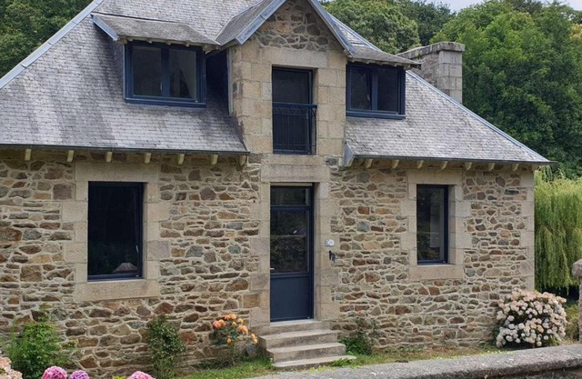 Maison rénovée pierre, jardin, WIFI, 400m mer, St Quay-Perros - FR-1-368-258