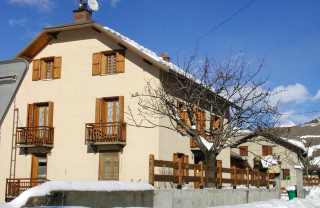 Maison spacieuse à Villar-Saint-Pancrace avec vue montagne