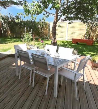 Maison spacieuse à Le Vivier-sur-Mer, proches des commodités