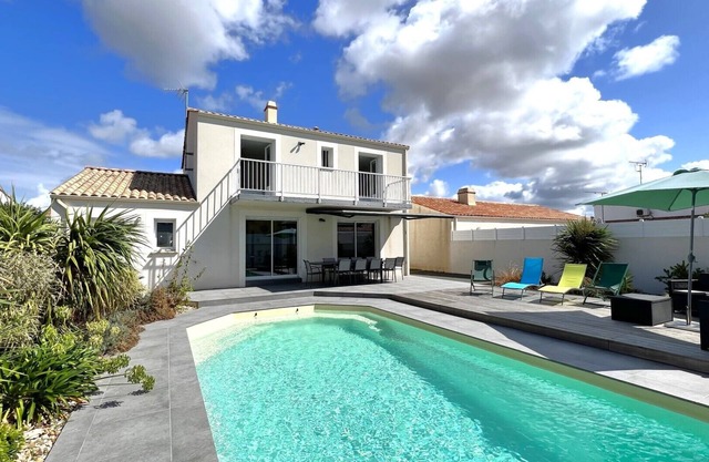 Maison Tout Confort Bord de Mer, Piscine, 140m², 5 bedrooms