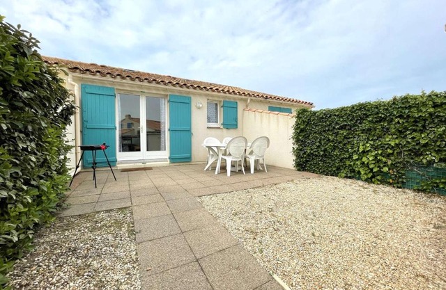 Maison T2 mezzanine avec piscine, à 200m de la mer, Bretignolles-sur-Mer - FR-1-224A-54