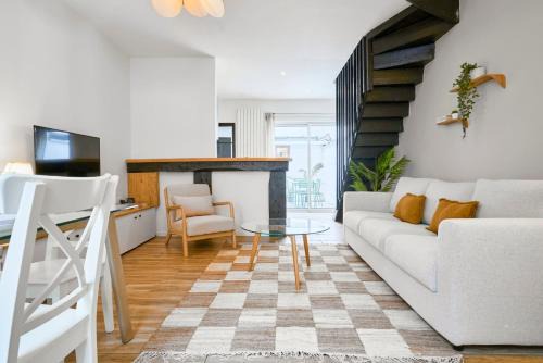 Maison trois chambres avec cour, parking gratuit